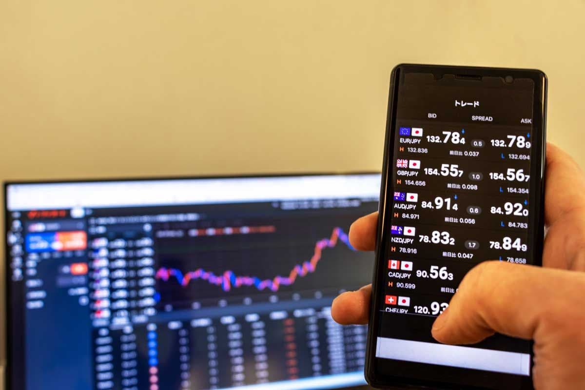 Best Day Trading Platforms: Software, Speed, and Costs