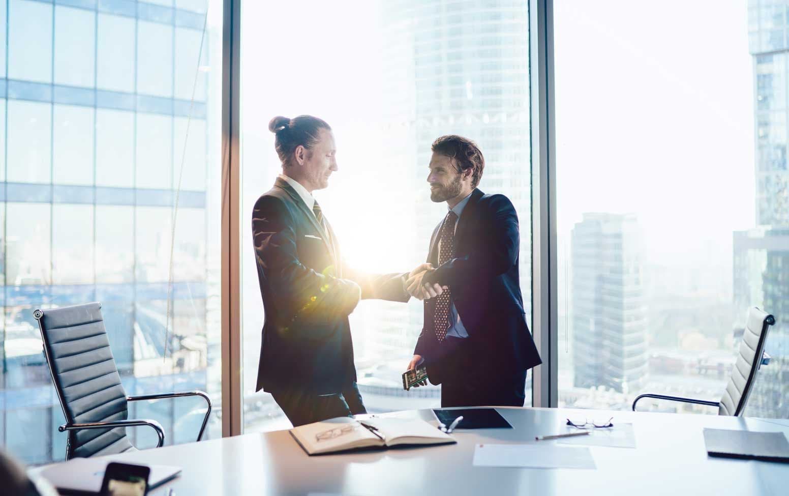 Full-Service vs Discount Brokers: Which Is Right for You?